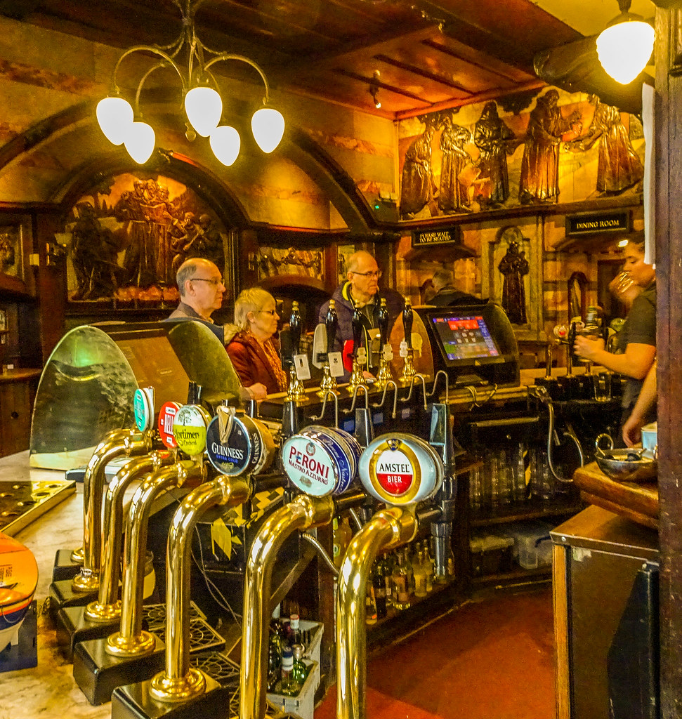 the black friar art nouveau pub london