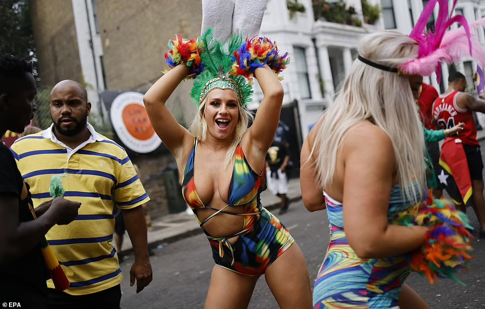 Dance Performer Notting hill carnival 2022