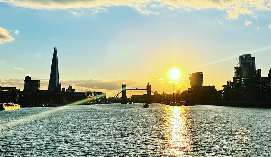 Sunset view from Dinner Cruise Thames River